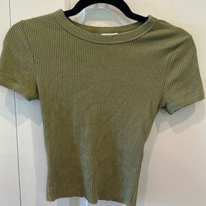 UO Ribbed Baby Tee